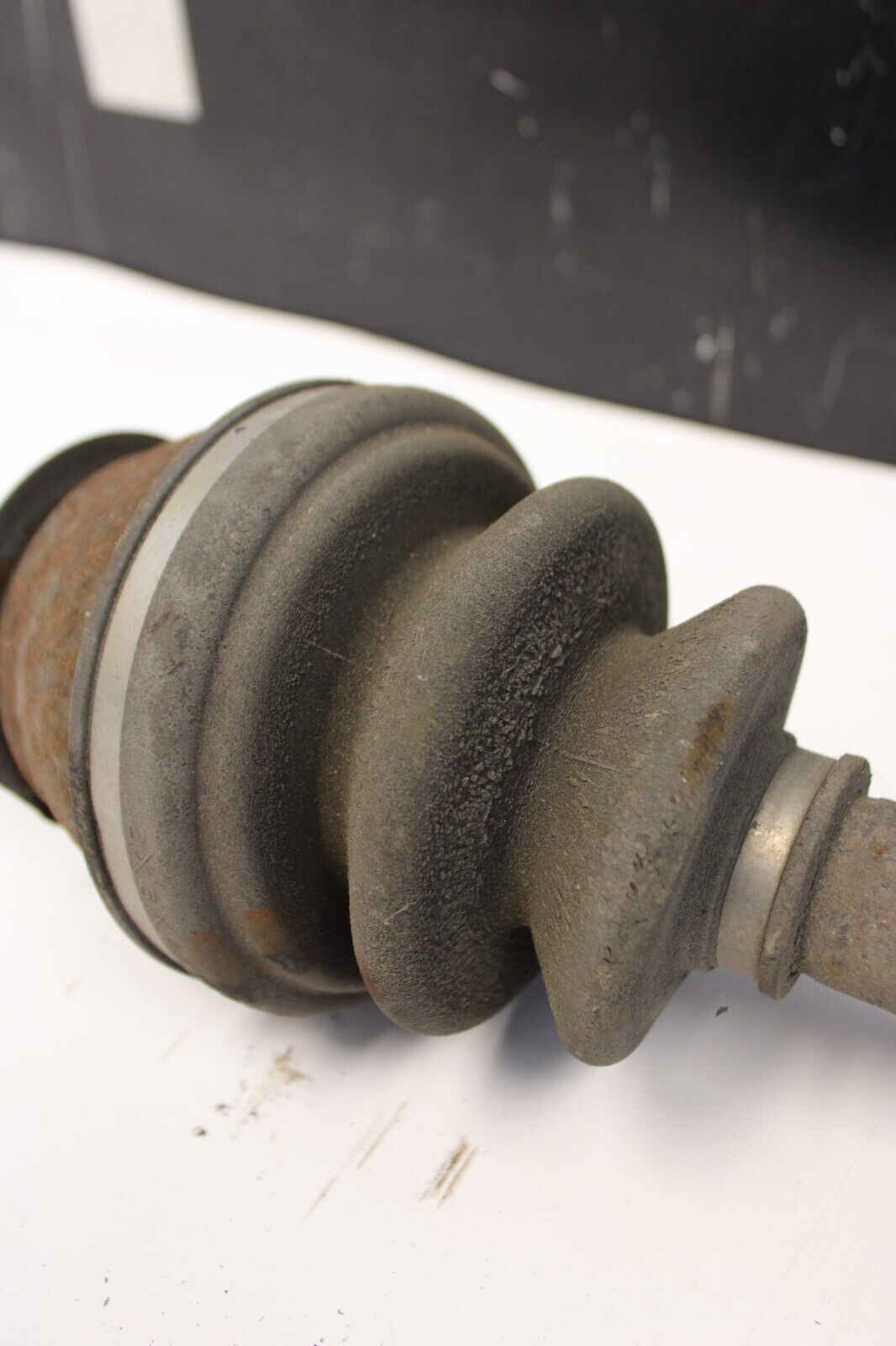 03-08 Nissan 350z/g35 rear drive axle shaft right passenger side OEM