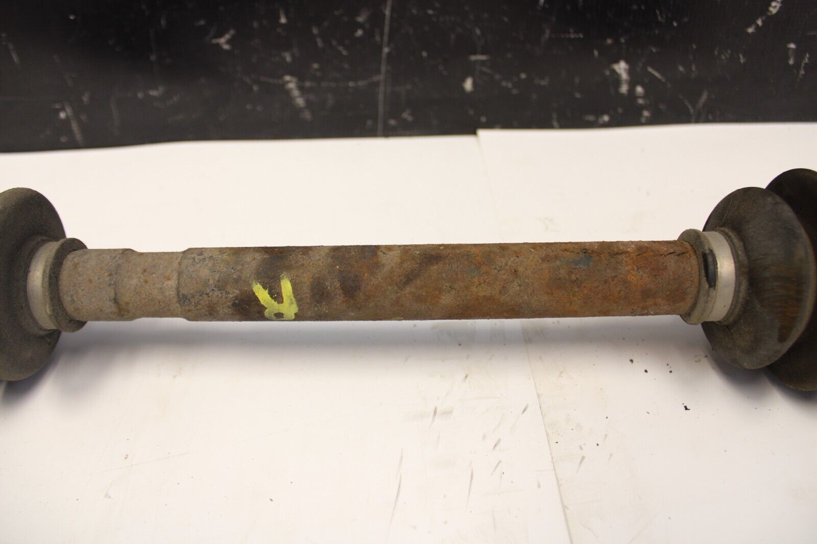 03-08 Nissan 350z/g35 rear drive axle shaft right passenger side OEM