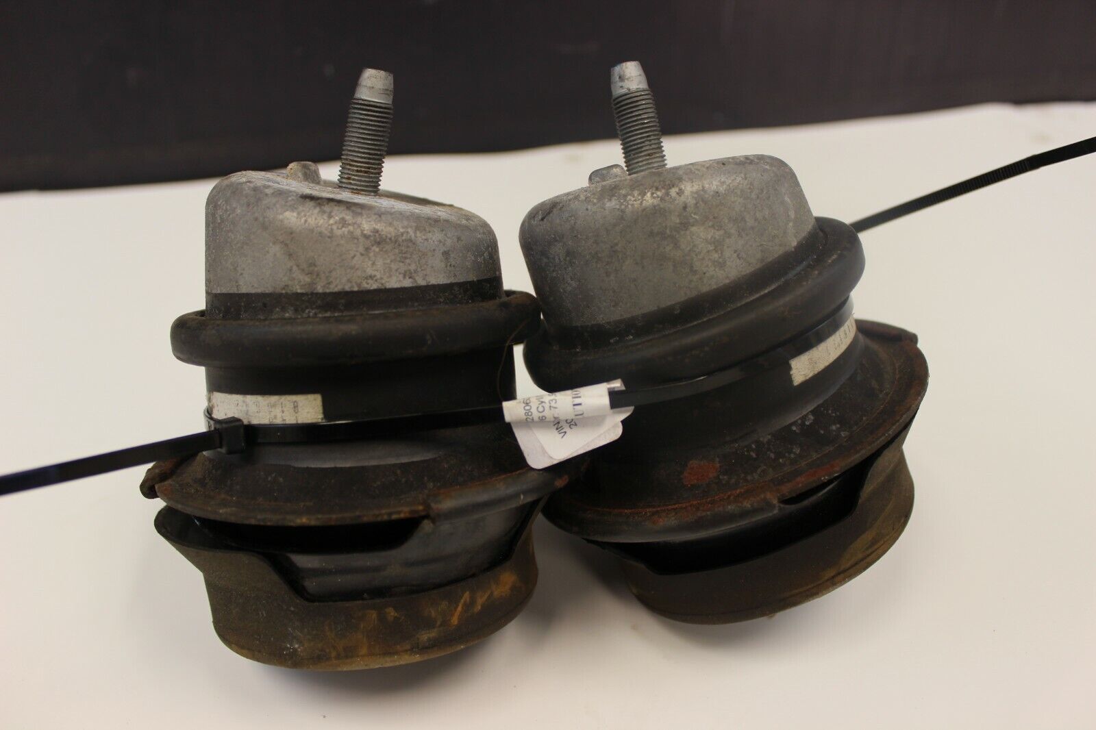 2015 NISSAN R35 GTR DBA  TRANSMISSION MOUNTS SET LH/RH OEM